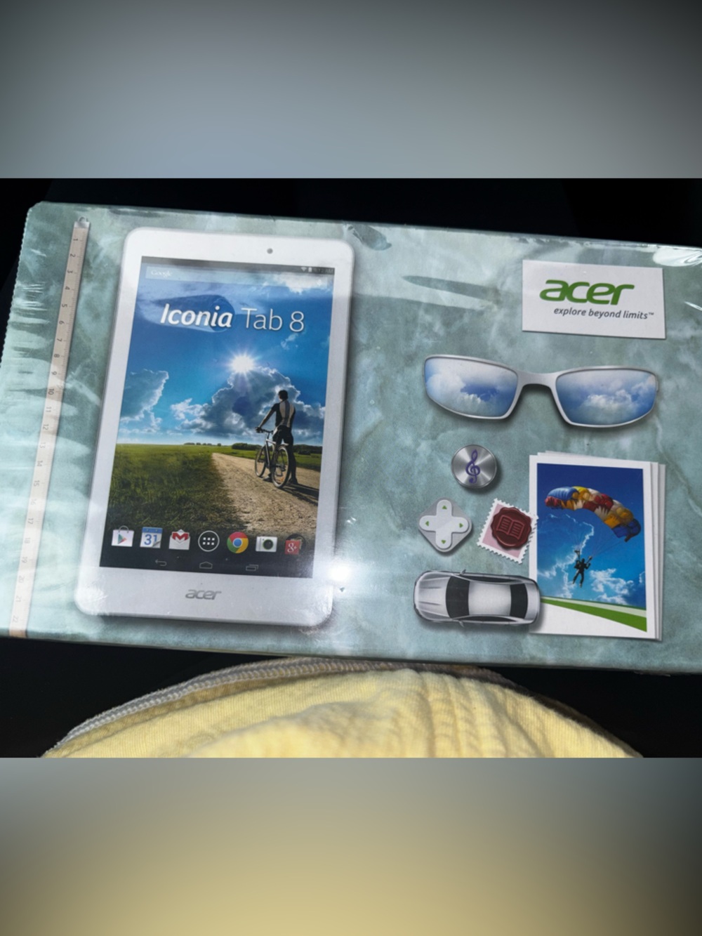 Acer Iconia Tab 8 Tablet - White Front - Picture 2 of 5